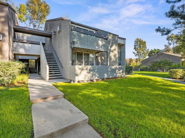 1350 N Escondido Boulevard 22, Escondido CA 92026