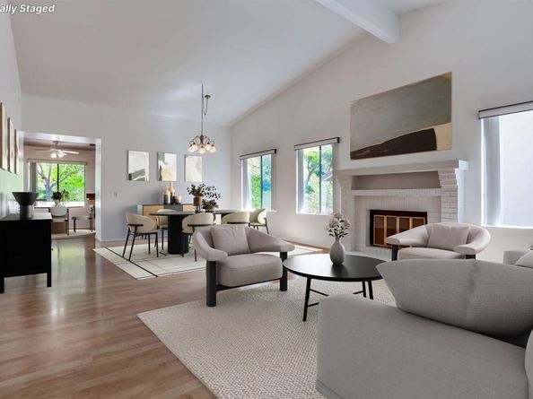 18035 Avenida Alozdra, San Diego CA 92128