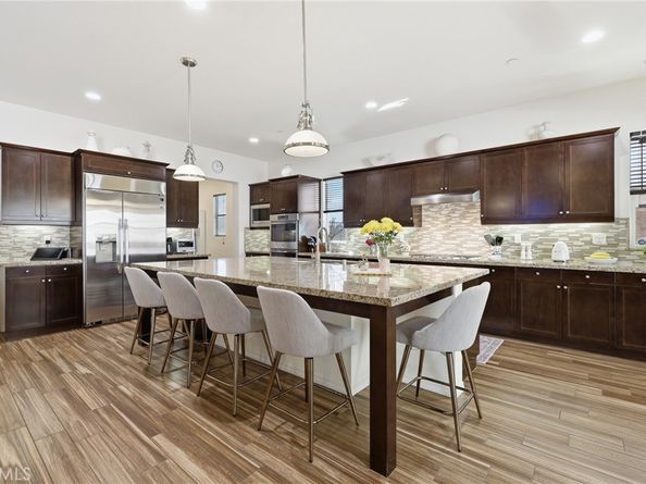 4977 Hydepark, Agoura Hills CA 91301