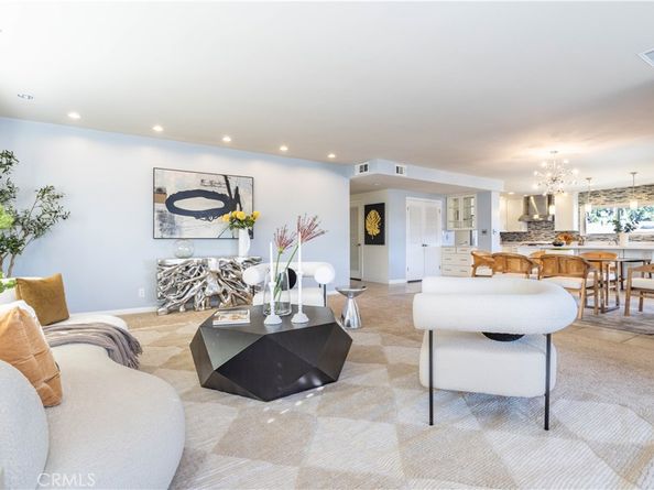 1215 S Orange Grove 5, Pasadena CA 91105