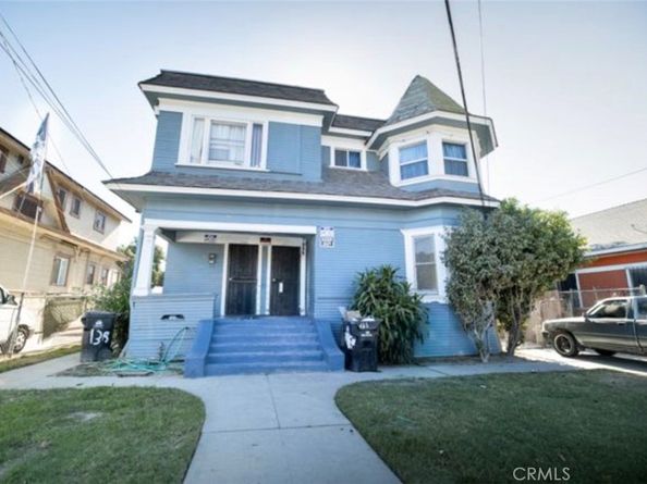 138 E 36th Place, Los Angeles CA 90011