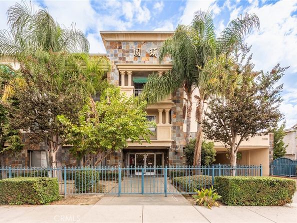 208 N Lincoln 308, Monterey Park CA 91755