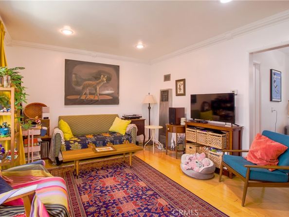 418 E Harvard F, Burbank CA 91501