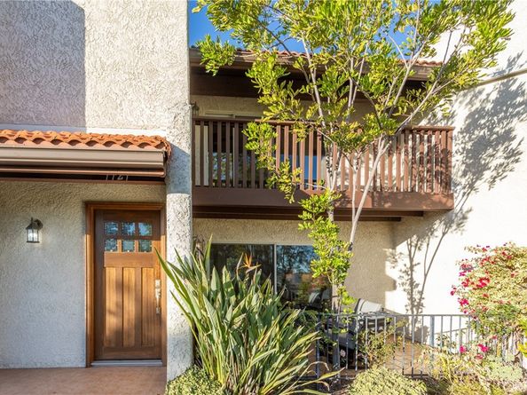 7727 Via Capri, Burbank CA 91504