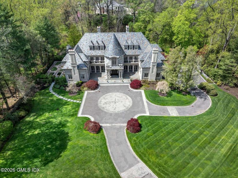 524 Lake Avenue, Greenwich CT 06830