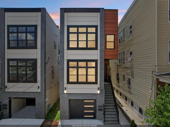 90 East 27th St, Bayonne NJ 07002