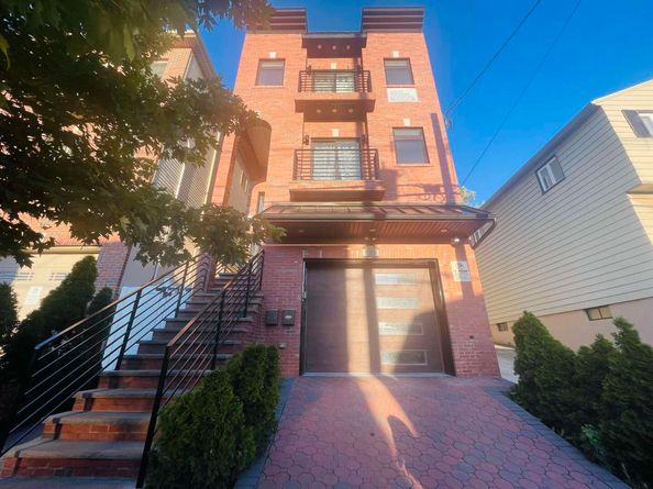 586 Liberty Ave, Jersey City NJ 07307