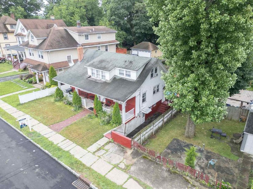 148 West End Ave, Englewood NJ 07631