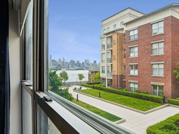 24 Avenue At Port Imperial 215, West New York NJ 07093