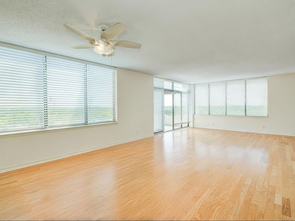 14655 Champion Forest Drive 1104, Houston TX 77069