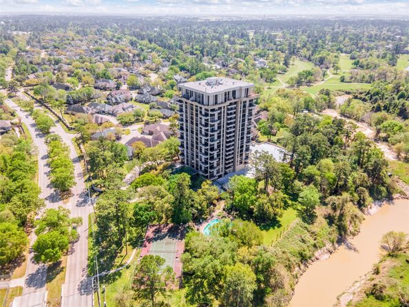 14655 Champion Forest Drive 1104, Houston TX 77069