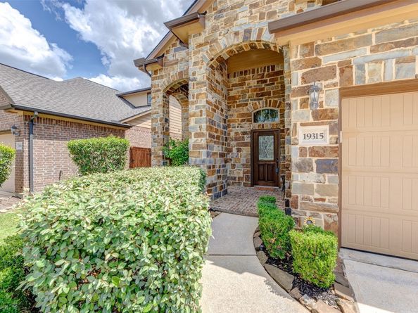 19315 S Cottonwood Green Lane, Cypress TX 77433