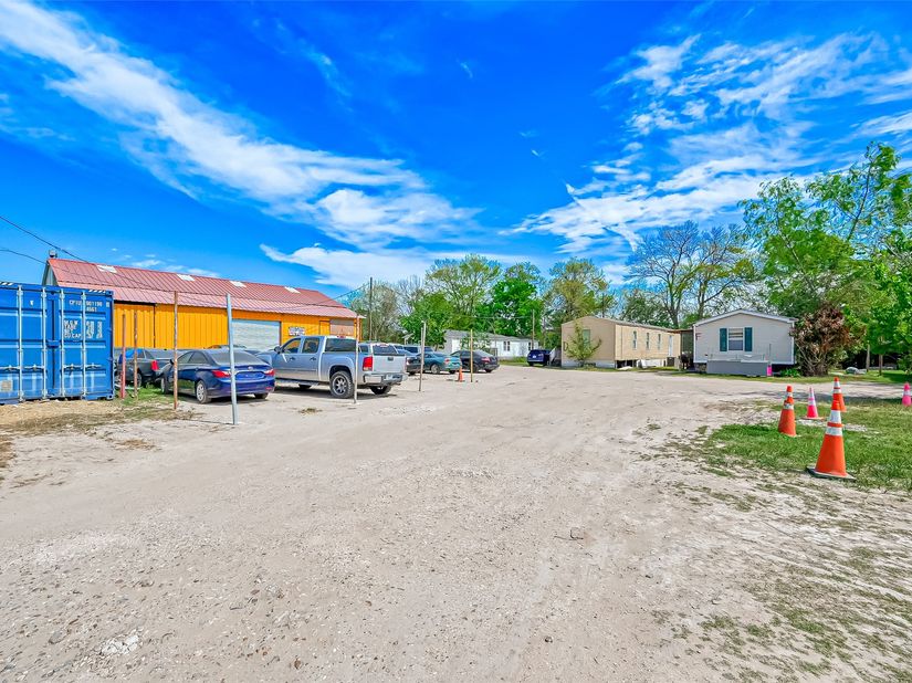 511 Gulf Bank Road 5, Houston TX 77037