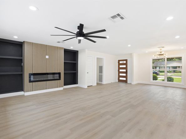 5514 Cheena Drive, Houston TX 77096