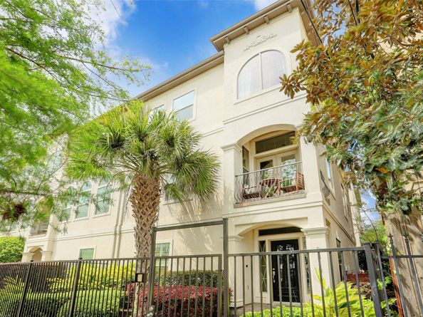 2810 Helena Street, Houston TX 77006