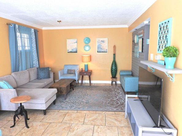 7047 Bissonnet Street 44, Houston TX 77074