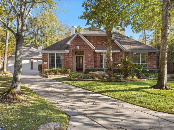 3 Belcarra Place, The Woodlands TX 77382
