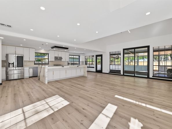 5515 Davids Bend Drive, Sugar Land TX 77479