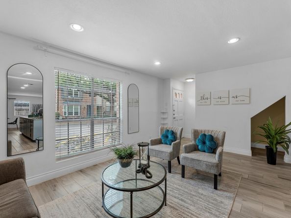 11002 Hammerly Boulevard 104, Houston TX 77043