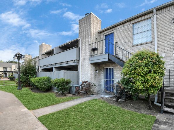 9700 Leawood Boulevard 1205, Houston TX 77099