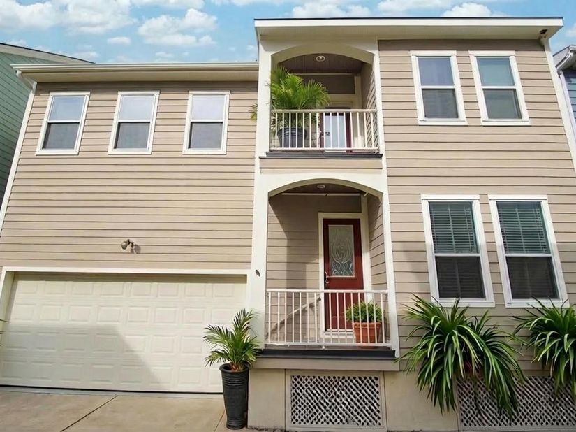 1030 W 16 th Street, Houston TX 77008
