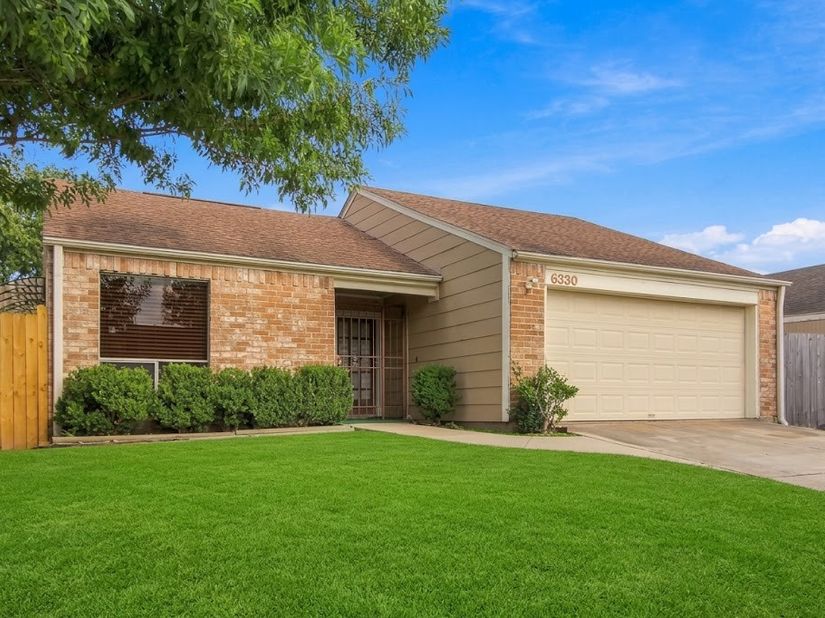 6330 Ludington Drive, Houston TX 77035