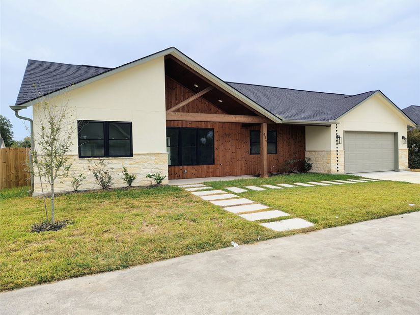 412 Hemingway Trace Lane, Houston TX 77060