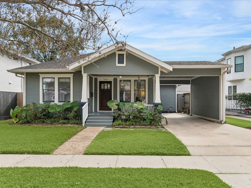 702 Algregg Street, Houston TX 77008