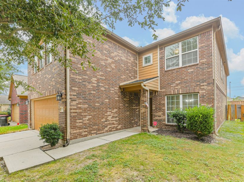 1230 Newsome Glenn Drive, Houston TX 77090
