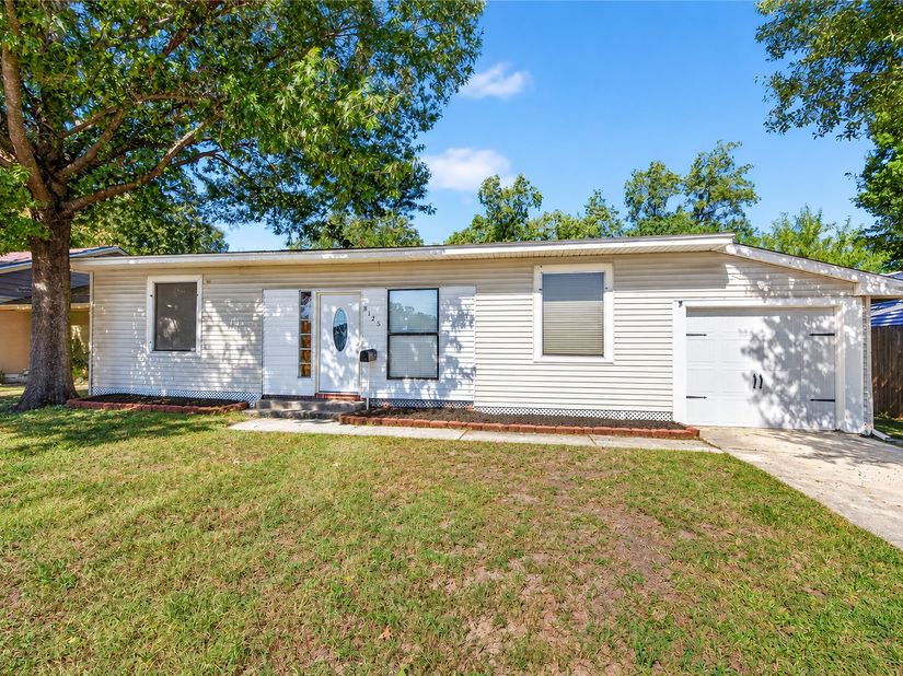 8125 Barkley Street, Houston TX 77017