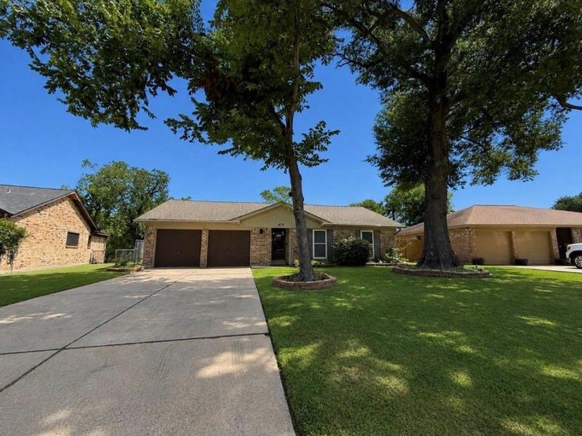 670 Fawn Drive, Houston TX 77015