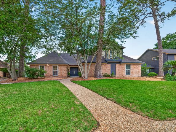 5210 Lodge Creek, Houston TX 77066