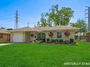 3042 Oak Forest Drive