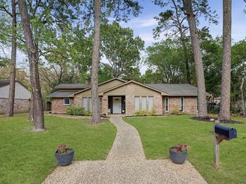 2211 River Falls Drive