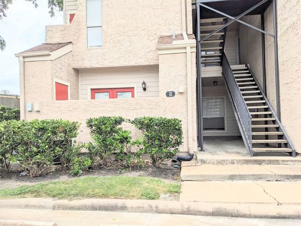 10855 Meadowglen Lane 702, Houston TX 77042
