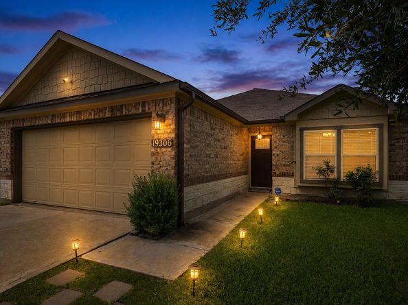 19306 Golden Wave Drive, Katy TX 77449