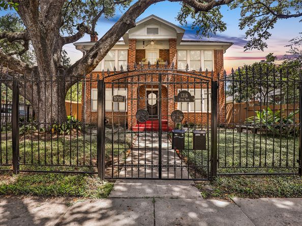 1316 Hyde Park Boulevard, Houston TX 77006