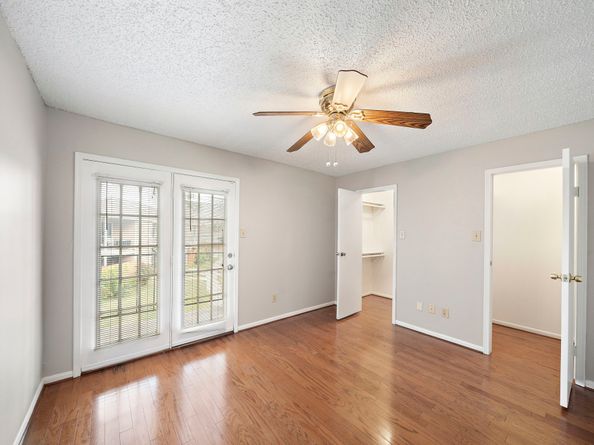 7402 Alabonson Road 506, Houston TX 77088