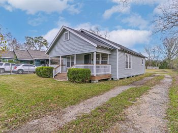 3822 Wipprecht Street