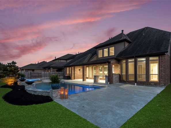 10323 Millcreek Manor Lane, Cypress TX 77433