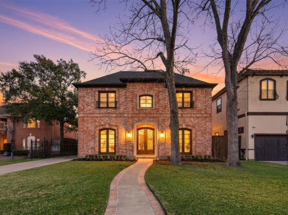 539 Wisteria Street, Bellaire TX 77401
