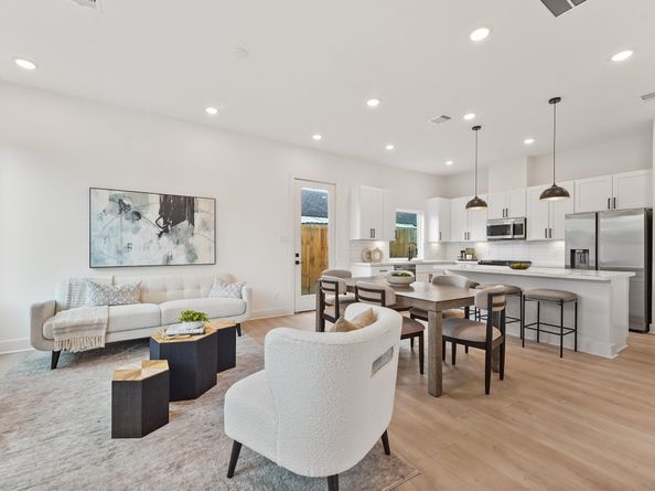 243 Rebecca Street E, Houston TX 77022