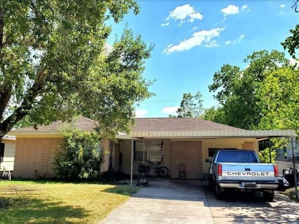 5810 Flamingo Drive, Houston TX 77033