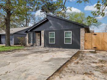 8611 Valley Rock Drive