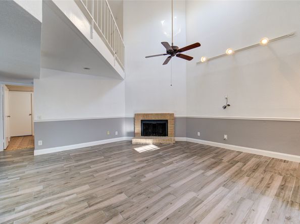 9809 Richmond Avenue D5, Houston TX 77042