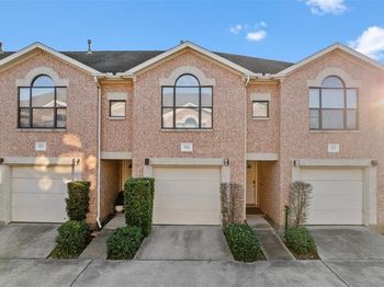5941 South Loop E