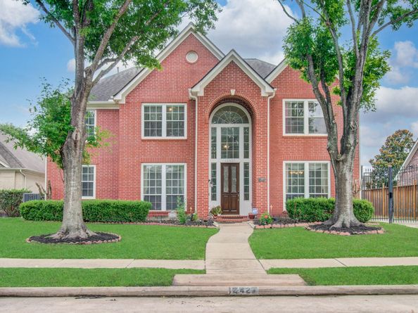 12427 Shadycrest Drive, Houston TX 77082