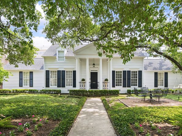 2439 Stanmore Drive, Houston TX 77019