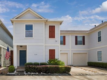 2635 Woodridge Cove Drive