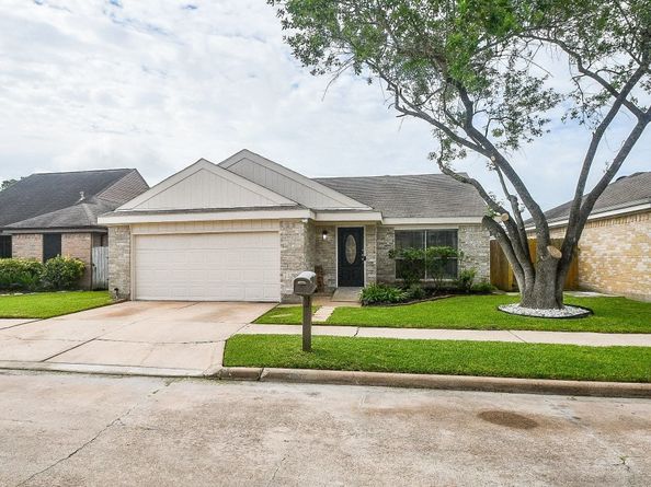 13507 Dripping Springs Drive, Houston TX 77083